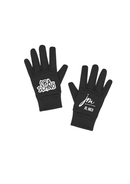 schwarze Shoftshell handschuhe mit weißem text auf linkem Handschuh "OBA SCHNÖ" und "jo, mei! Logo auf rechtem Handschuh
