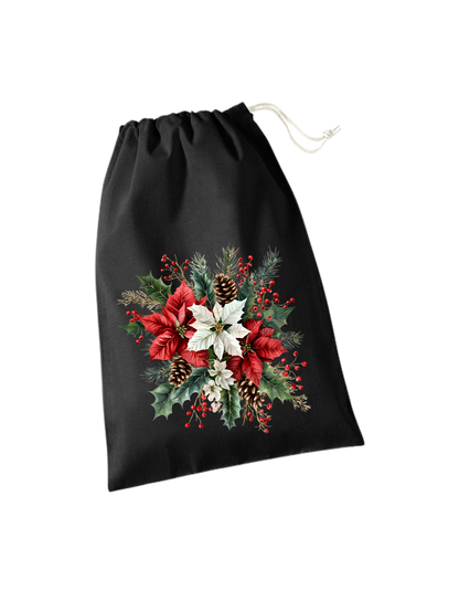 schwarzes Geschenksackerl aus Baumwolle mit Zugkordel mit weihnachtlichem Gesteck, weißer Weihnachtsstern auf roten Weihnachtssternen und Tannengrün